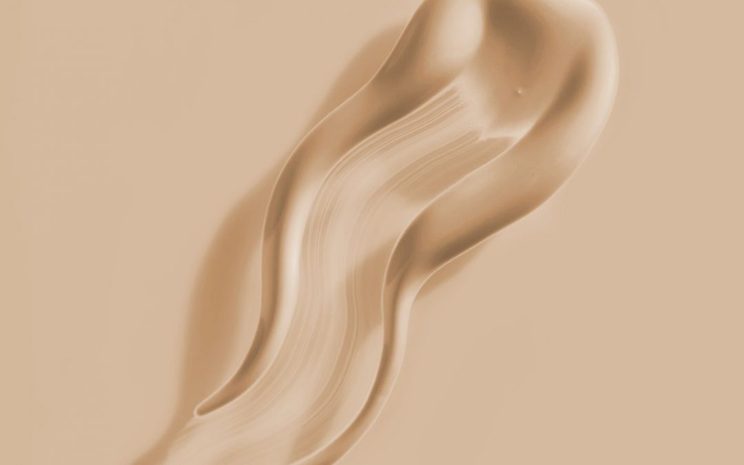 Le SPF dans le maquillage coréen : double protection et couvrance